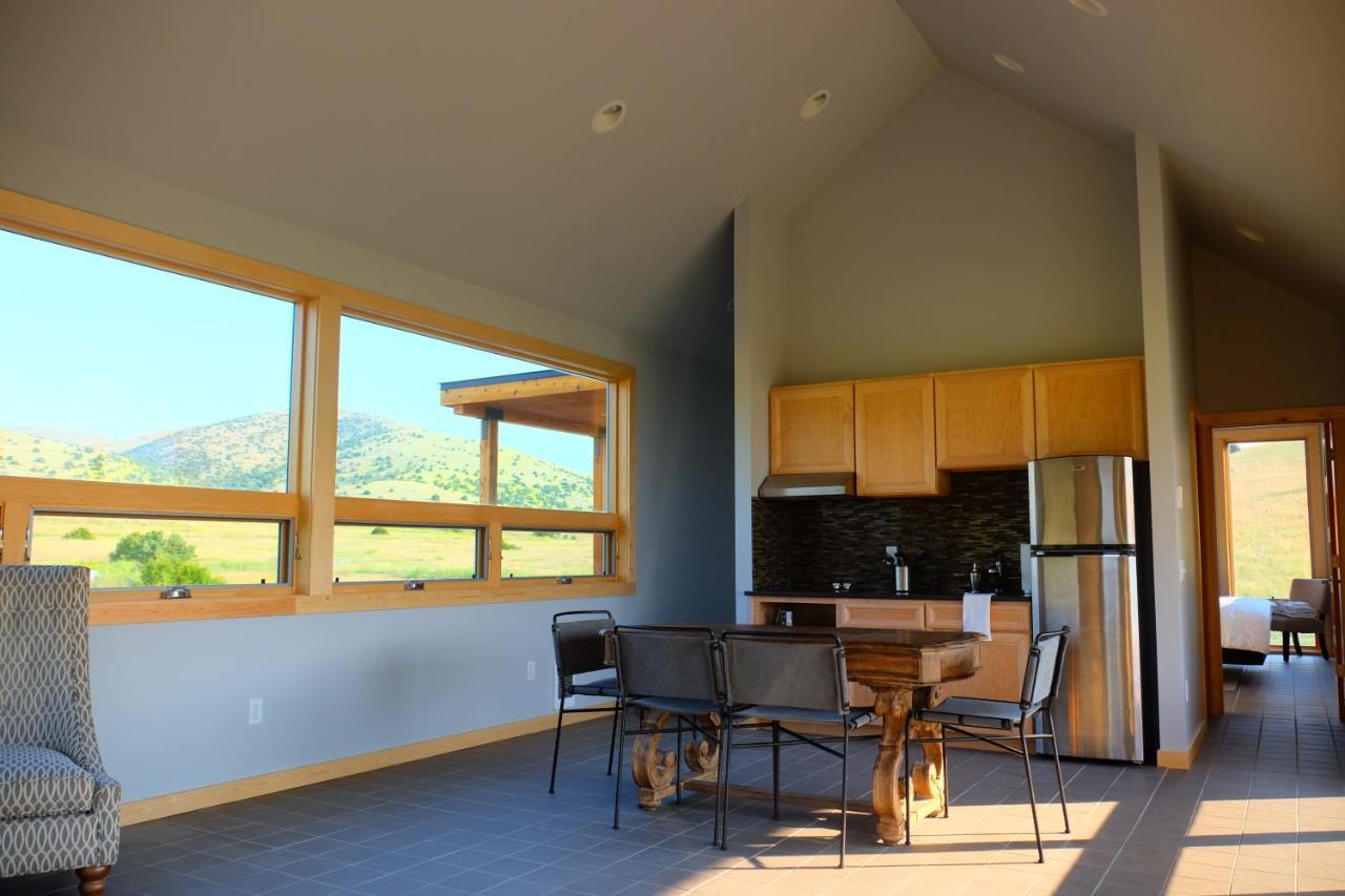 Erik'S Ranch Villa Hoffman ภายนอก รูปภาพ